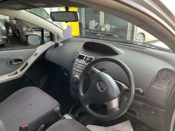 Toyota Yaris 1.33 Dual VVT-i TR MultiMode Euro 4 (s/s) 5dr