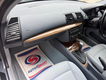 BMW 1 SERIES 2.0 118i SE Hatchback 5dr Petrol Steptronic Euro 4 (129 ps)