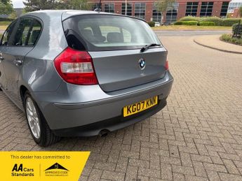 BMW 1 SERIES 2.0 118i SE Hatchback 5dr Petrol Steptronic Euro 4 (129 ps)