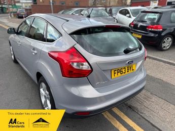 Ford Focus 1.6 Zetec Powershift Euro 5 5dr