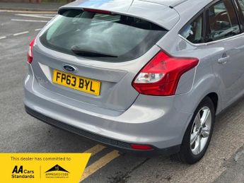Ford Focus 1.6 Zetec Powershift Euro 5 5dr