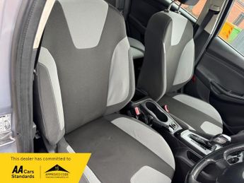 Ford Focus 1.6 Zetec Powershift Euro 5 5dr