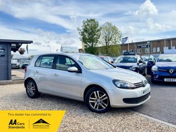 Volkswagen Golf SE TDI BLUEMOTION