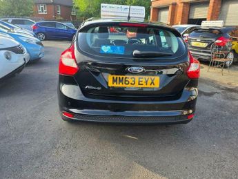 Ford Focus 1.6 Zetec Navigator Powershift Euro 5 5dr