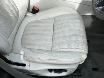 Jaguar XF 2.0d Portfolio Auto Euro 6 4dr 177BHP
