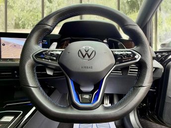 Volkswagen Golf R TSI 4MOTION DSG