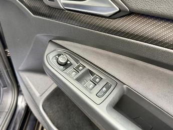 Volkswagen Golf R TSI 4MOTION DSG