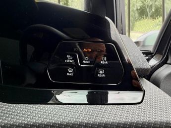 Volkswagen Golf R TSI 4MOTION DSG