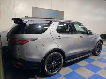 Land Rover Discovery 3.0 Discovery R-Dynamic HSE D MHEV Auto 4WD 5dr