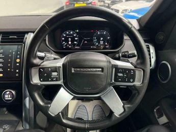 Land Rover Discovery 3.0 Discovery R-Dynamic HSE D MHEV Auto 4WD 5dr