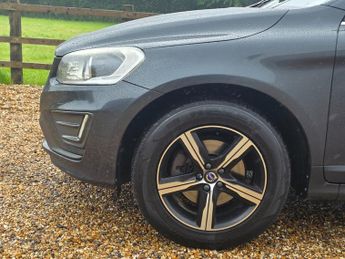 Volvo XC60 D4 R-DESIGN LUX NAV AWD