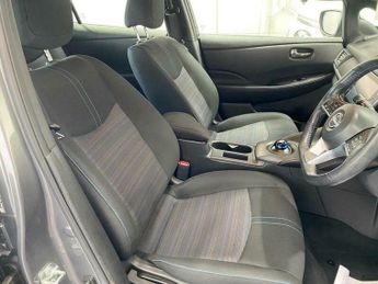 Nissan Leaf 39kWh Acenta Auto 5dr
