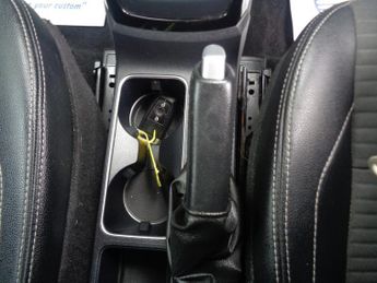 Ford ECOSPORT TITANIUM