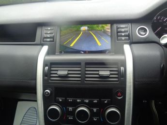 Land Rover Discovery Sport TD4 HSE