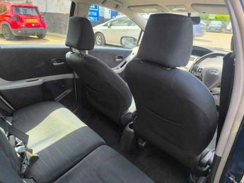 Toyota Yaris VVTI T3
