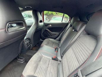 Mercedes GLA GLA 220 D 4MATIC AMG LINE PREMIUM