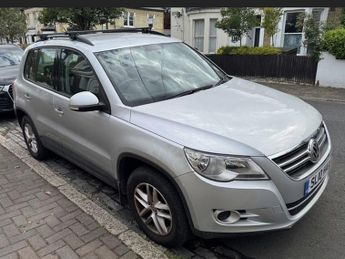 Volkswagen Tiguan 2.0 TDI S SUV 5dr Diesel Manual 4WD Euro 5 (140 ps)