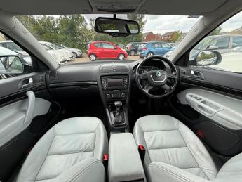 Skoda Octavia ELEGANCE TDI DSG