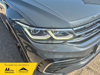 Volkswagen Tiguan 1.5 TSI R-Line SUV 5dr Petrol DSG Euro 6 (s/s) (150 ps)