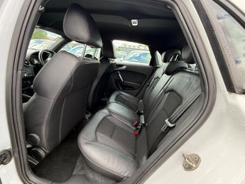Audi A1 SPORTBACK TFSI S LINE
