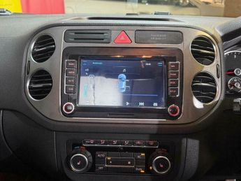 Volkswagen Tiguan 2.0 TDI Match DSG 4WD Euro 5 5dr
