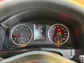Volkswagen Tiguan 2.0 TDI Match DSG 4WD Euro 5 5dr