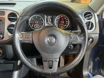 Volkswagen Tiguan 2.0 TDI Match DSG 4WD Euro 5 5dr