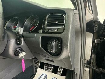 Volkswagen Golf 1.4 TSI BlueMotion Tech ACT GT Edition Hatchback 5dr Petrol DSG 