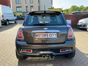 MINI Hatch 1.6 Cooper S Steptronic Euro 5 3dr