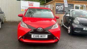 Toyota AYGO VVT-I X-PLAY