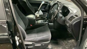 Toyota Land Cruiser 2.8D Active (Navi) Auto 4WD LWB Euro 6 (s/s) 5dr