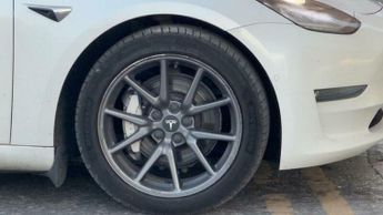 Tesla Model 3 (Dual Motor) Long Range Auto 4WDE 4dr