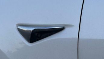 Tesla Model 3 (Dual Motor) Long Range Auto 4WDE 4dr