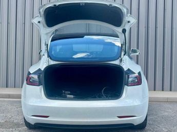 Tesla Model 3 (Dual Motor) Long Range Auto 4WDE 4dr