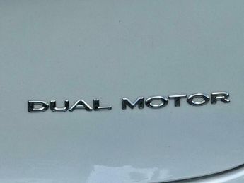Tesla Model 3 (Dual Motor) Long Range Auto 4WDE 4dr