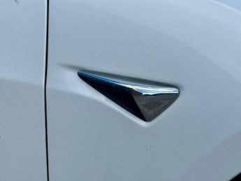 Tesla Model 3 (Dual Motor) Long Range Auto 4WDE 4dr