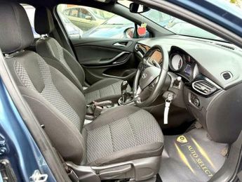 Vauxhall Astra 1.6 CDTi BlueInjection SRi Nav Euro 6 (s/s) 5dr
