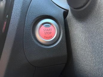 Nissan Juke 1.6 Tekna SUV 5dr Petrol XTRON Euro 6 (117 ps)