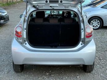 Toyota Aqua 1.5 VVT-i Excel Tech Euro 6 5dr