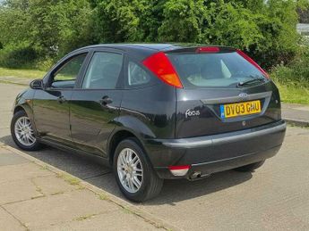 Ford Focus 1.6i 16v LX 5dr