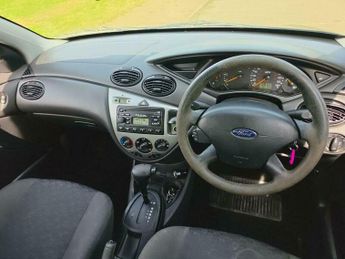Ford Focus 1.6i 16v LX 5dr