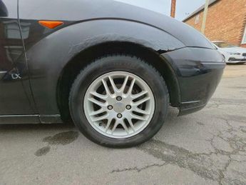 Ford Focus 1.6i 16v LX 5dr