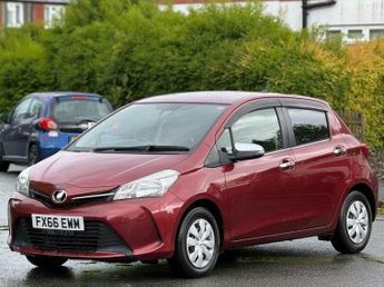 Toyota Yaris 1.33 Dual VVT-i Icon Hatchback 5dr Petrol Multidrive S Euro 6 (9