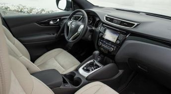 Nissan Qashqai 1.6 dCi Tekna SUV 5dr Diesel XTRON 2WD Euro 5 (s/s) (130 ps)
