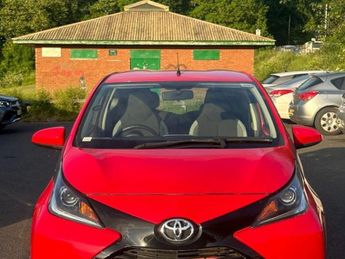 Toyota AYGO 1.0 VVT-i x-play Hatchback 3dr Petrol Manual Euro 6 (68 ps)