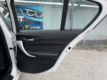 BMW 1 SERIES 1.6 116i ES Auto Euro 6 (s/s) 5dr
