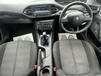 Peugeot 308 1.2 PureTech Access Euro 6 5dr