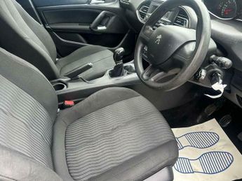 Peugeot 308 1.2 PureTech Access Euro 6 5dr