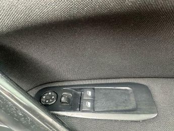 Peugeot 308 1.2 PureTech Access Euro 6 5dr