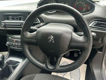 Peugeot 308 1.2 PureTech Access Euro 6 5dr